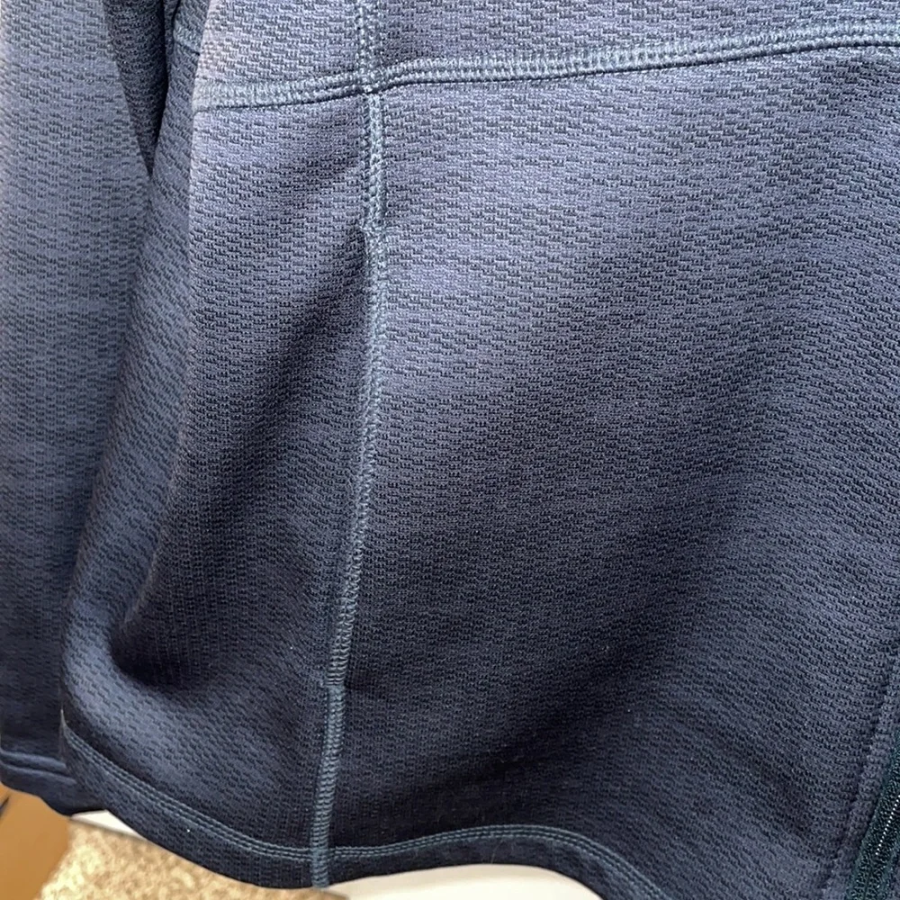 Women's Champion zippered long sleeved jacket , size XXL